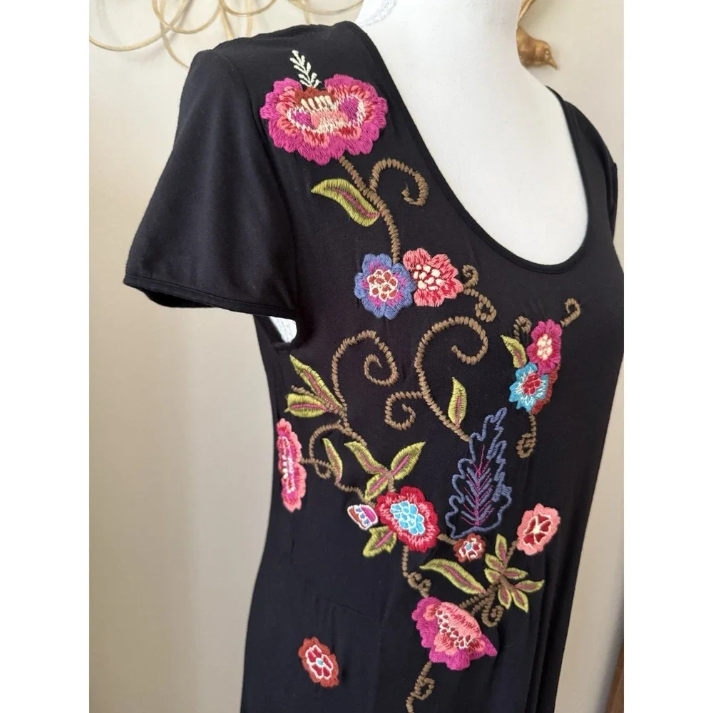 CAITE Embroidered Floral‎ Dress Black Boho Asymmetrical Hem Size Medium